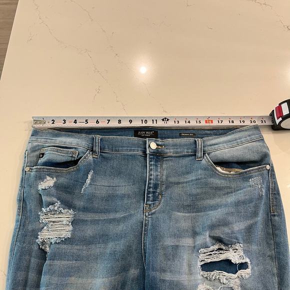 Judy Blue Skinny Jeans Distressed‎ Size 3XL - Picture 7 of 9